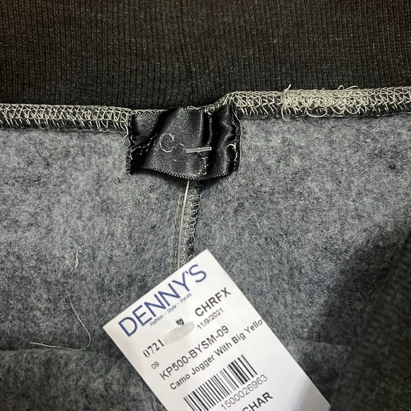 BNWT Smiley Matching Jogging Set - Picture 10 of 11